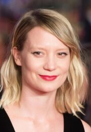 Mia Wasikowska